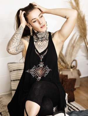 Toonzshop Chantira Printed Knotted Sleeveless Tunic Oberteile Damen Schwarz Braun | 5129KUABG